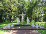 Calvarieberg op R.K. Begraafplaats